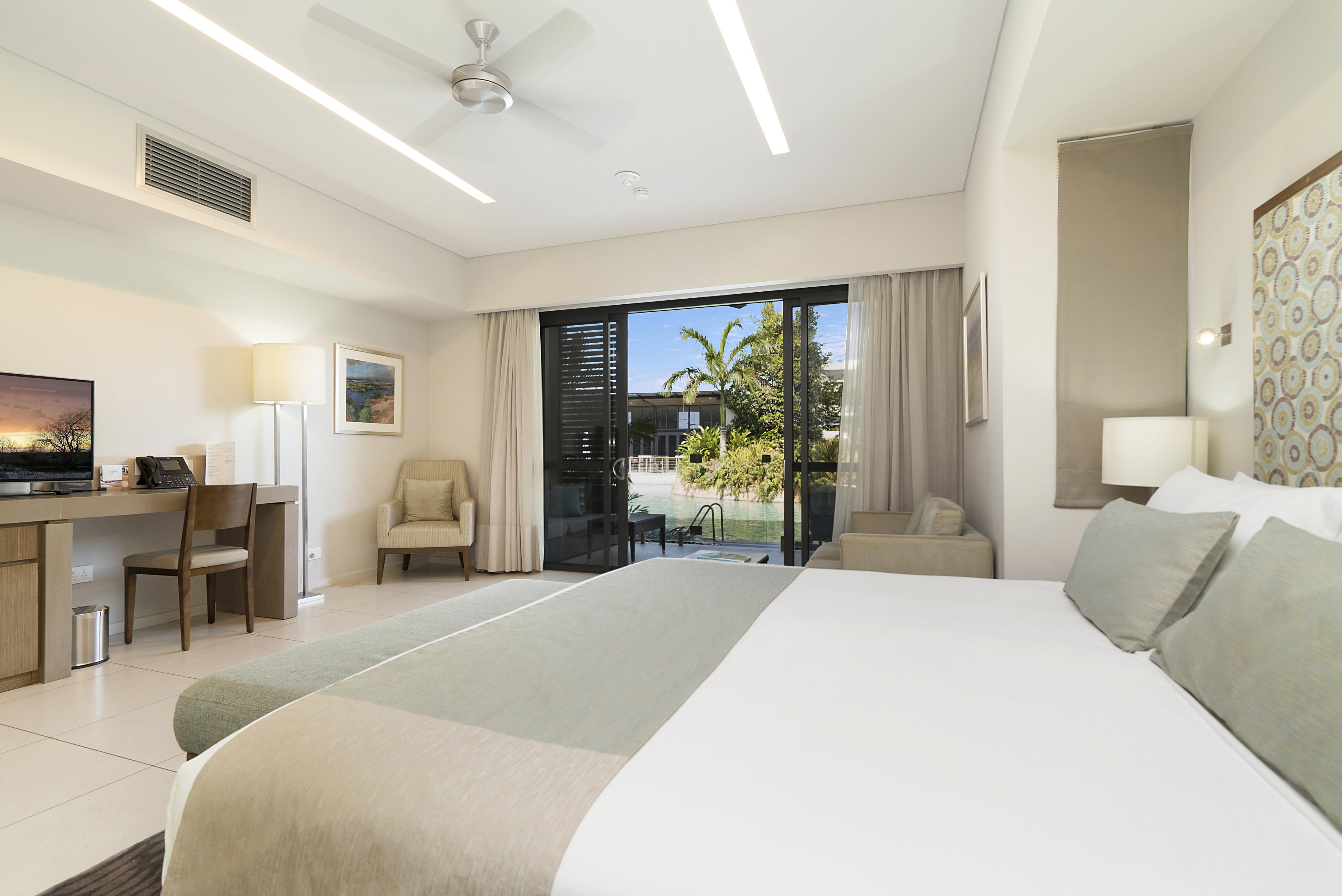 Mindil Beach Casino Resort Darwin Esterno foto A room at the hotel