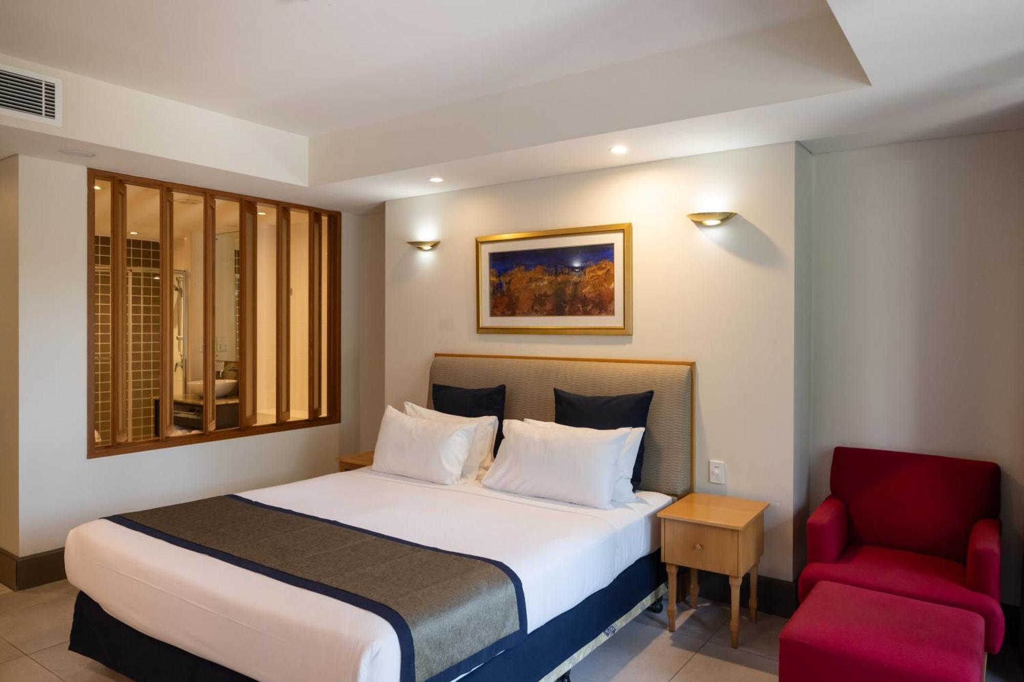 Mindil Beach Casino Resort Darwin Esterno foto Deluxe Room